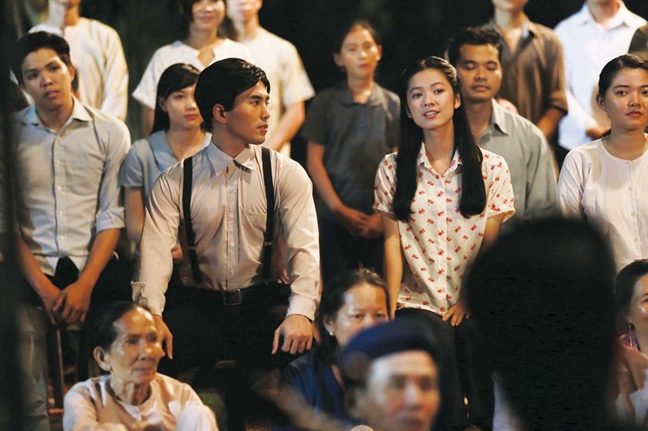 Người hướng nội chỉ cần lắng nghe một đôi câu của đối phương, hay quan sát một cử chỉ, một ánh mắt, một cái nhíu mày của người khác họ cũng có thể đoán được đối phương đang có tâm tư, tình cảm gì. (Ảnh: youtube.com)
